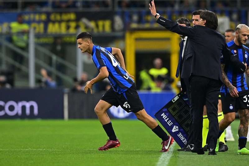 Valentín Carboni ingresó a los 80 minutos en el Inter vs. Spezia.