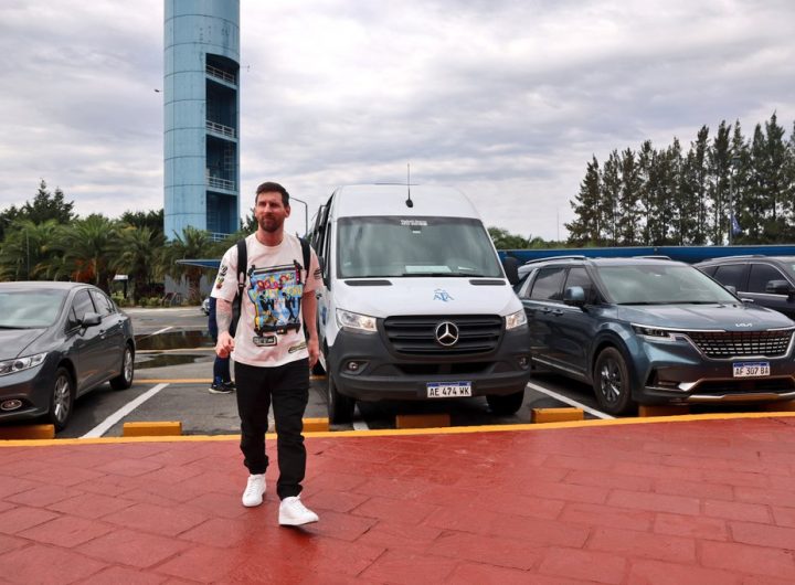 Lionel Messi ya está en la Argentina.