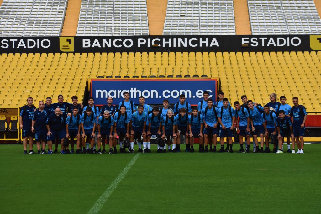 La Selección Argentina Sub 17 se prepara para su debut en el Campeonato Sudamericano de Ecuador.